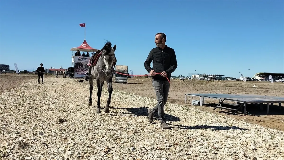 16. Manavgat Side Geleneksel Rahvan At Yarışları Gerçekleşti