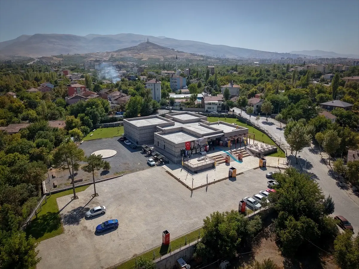 Arslantepe Höyüğü'ne Yeni Karşılama Merkezi Açıldı