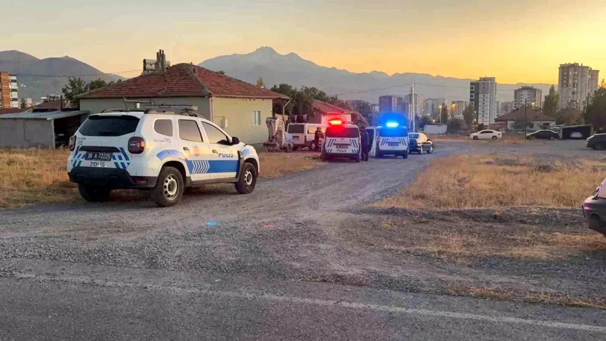 Kayseri'de Baba ve Oğul Tüfekle Yaralandı; 3 Şüpheli Yakalandı