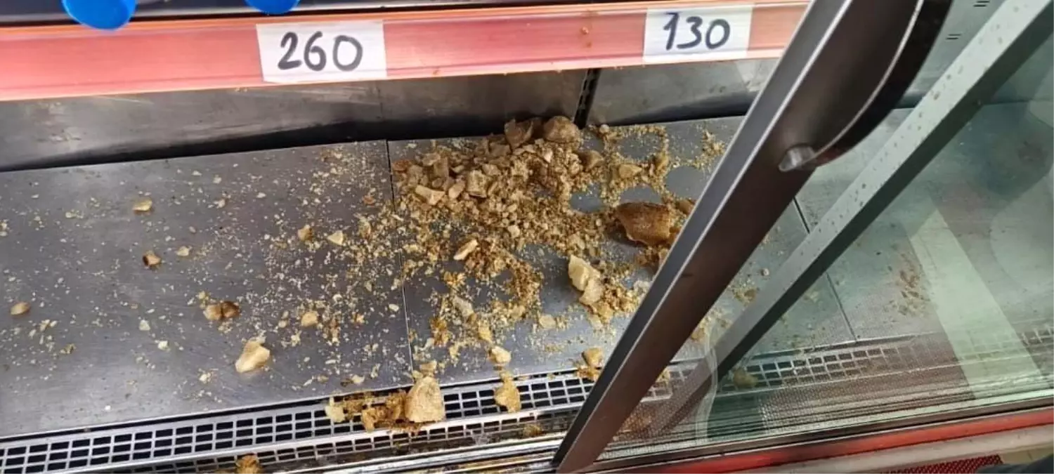 Erzurum'da Tavuk Dünyası'nda Korku Dolu Anlar: Donmuş Şişe Patladı