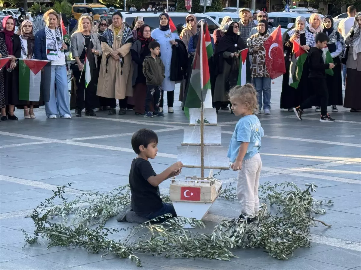 İsrail'den Saldırıya Uğrayan Aktivistler Alanya'da Karşılandı