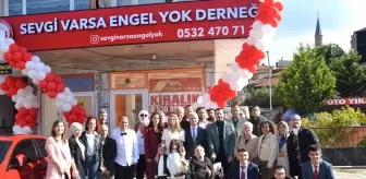 Karamürsel'de 'Sevgi Varsa Engel Yok Derneği' Açıldı