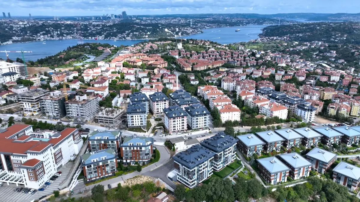 Üsküdar'da Özevim Sitesi, Yarısı Bizden Kampanyası ile Yeniden İnşa Edildi