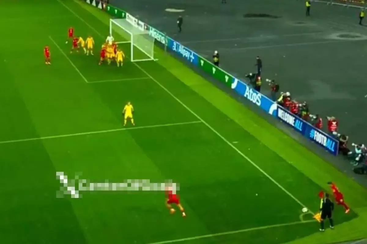 Sebastian Syzmanski'den kornerden ağızları açık bırakan gol