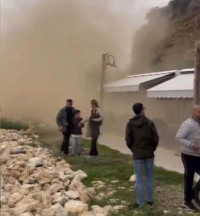 Rock fragments fell into the tea garden in Silivri