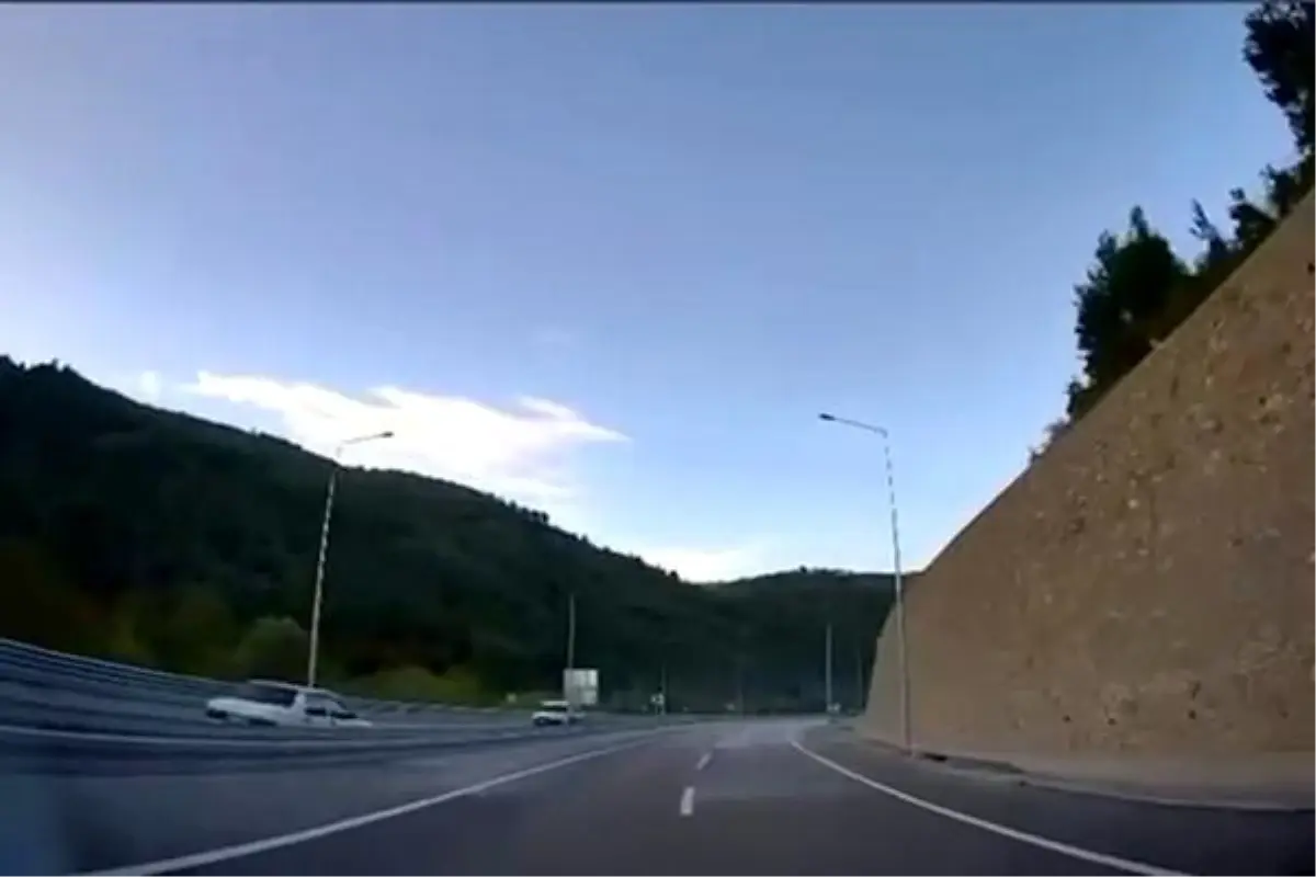 Bursa'da Ters Yöne Giren Sürücü Faciaya Davet Çıkardı