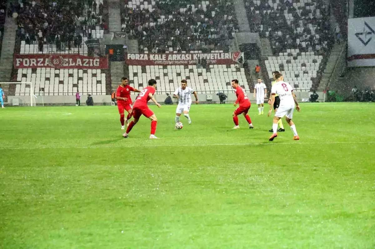 Elazığspor, Karaman FK'yı 2-0 Mağlup Etti
