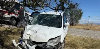 Uşak'ta Trafik Kazası: 5 Yaralı