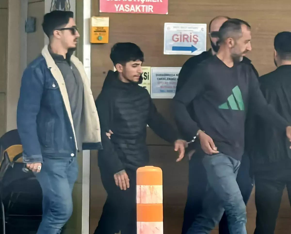 İnegöl'de Uyuşturucu Tacirleri Suçüstü Yakalandı