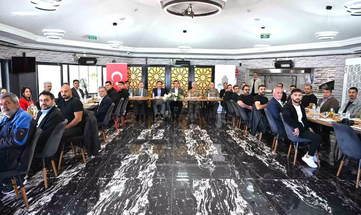 Bitlis Valisi Ahmet Karakaya, Basın Mensuplarıyla Bir Araya Geldi
