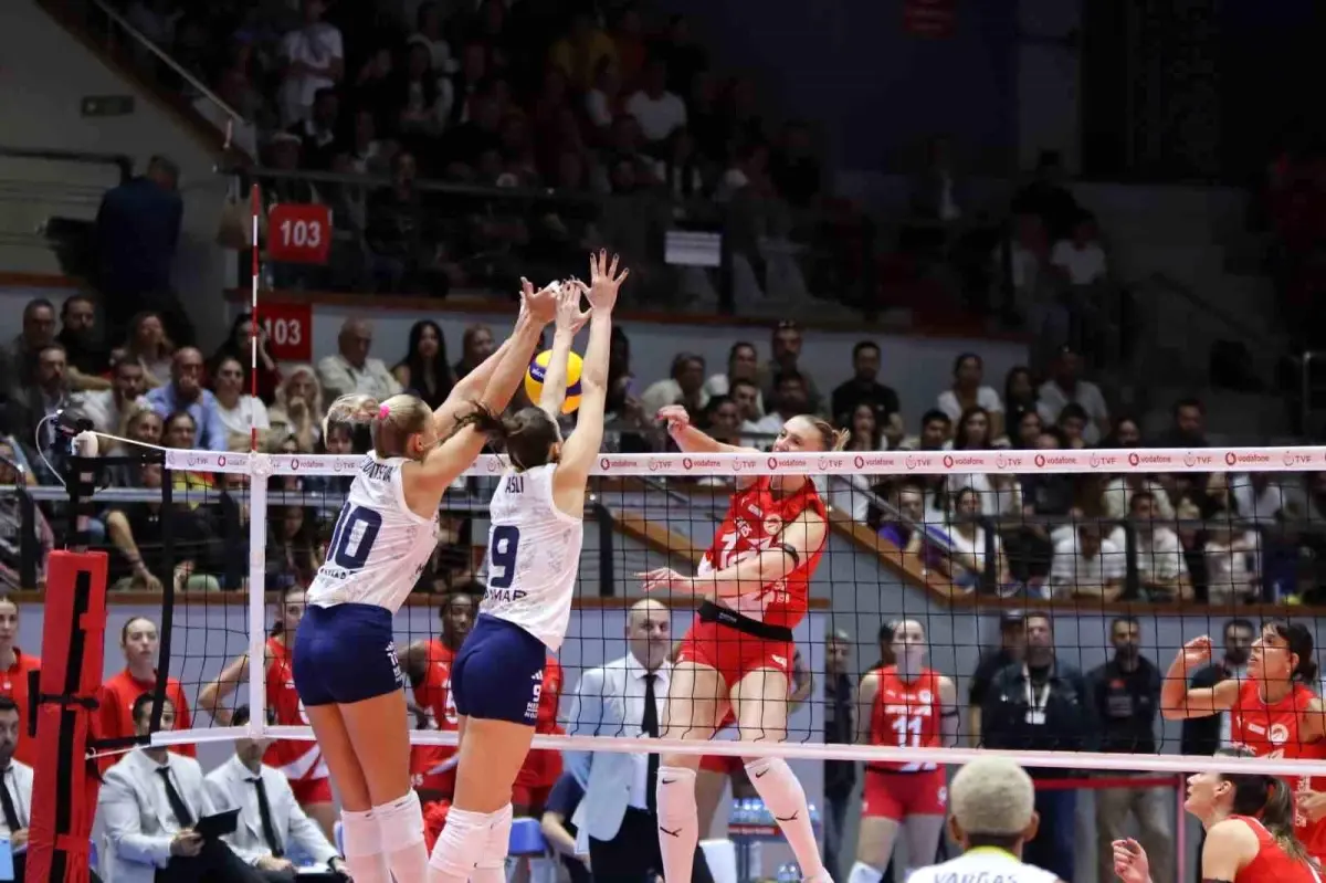 Fenerbahçe Medicana, Aras Spor'u 3-1 ile Geçti