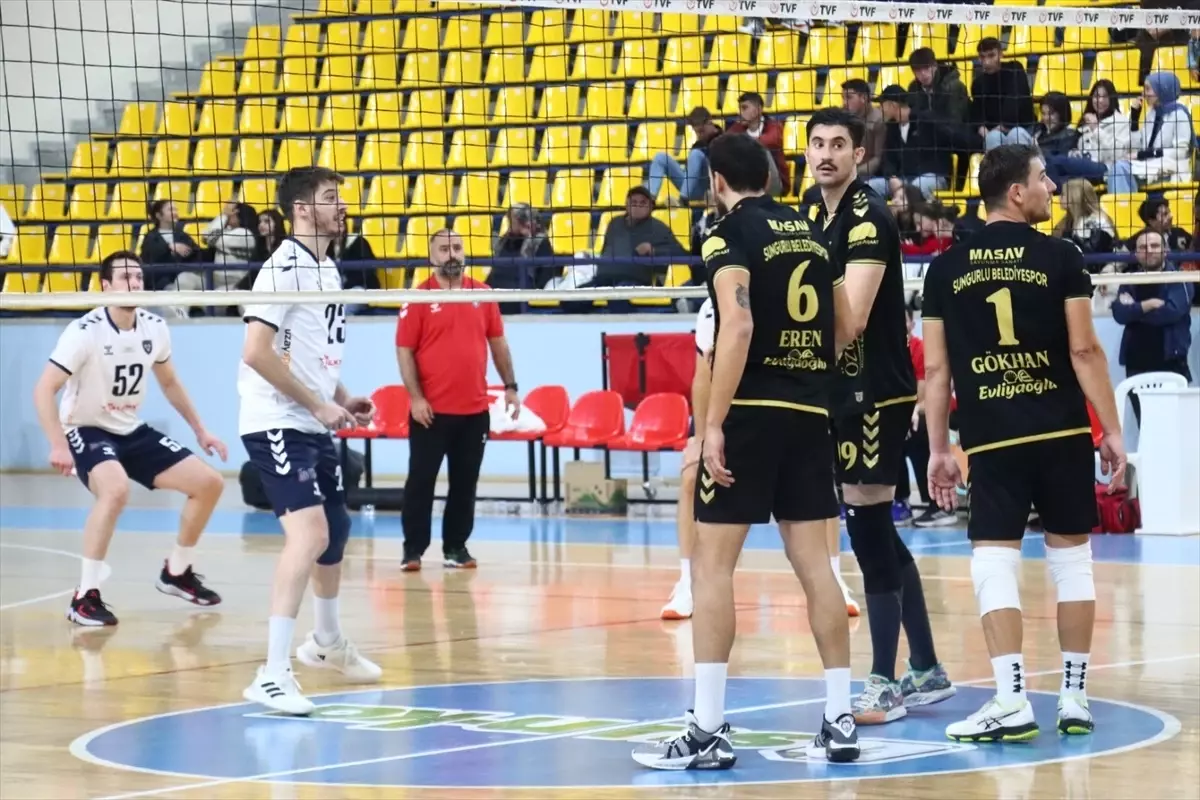 Sungurlu Belediyespor, Düzce Belediye Spor Akademi'yi 3-1 ile Geçti