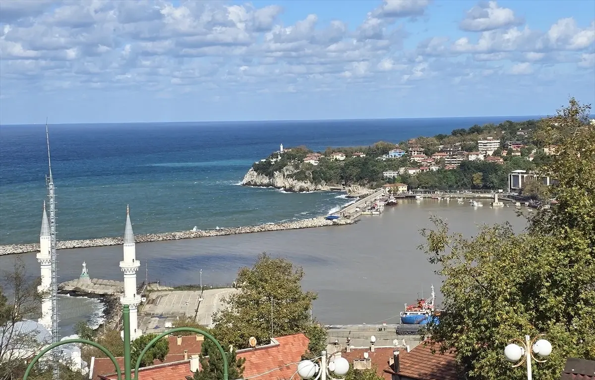 Zonguldak'ta Yağışlar Sonrası Denizde Renk Değişimi