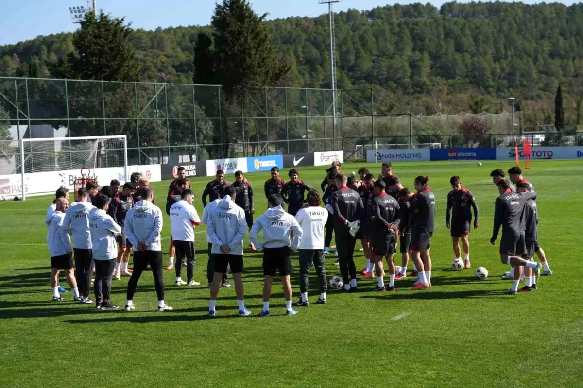 A Milli Futbol Takımı Gürcistan Maçı Hazırlıklarını Tamamladı