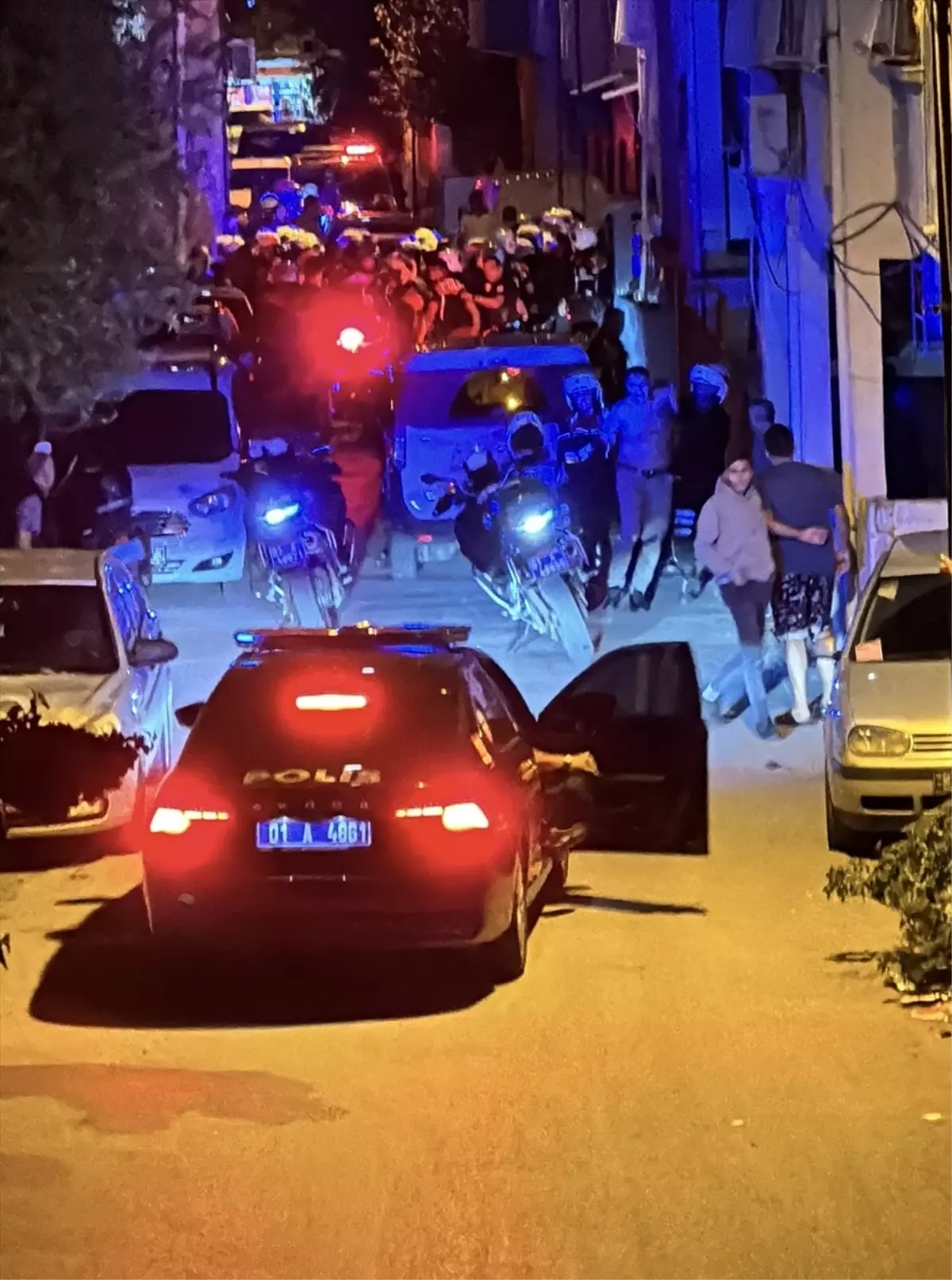 Adana'da Kavga Çıkan Şüpheli, Polisle Çatışmada Tutuklandı