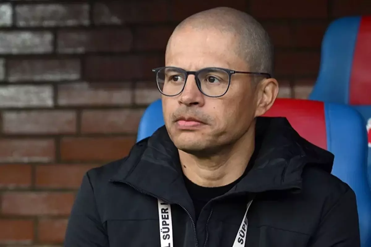 Alex de Souza'yı çıldırtan olay! 3-0'lık maçta yaşananlar ülkeyi salladı