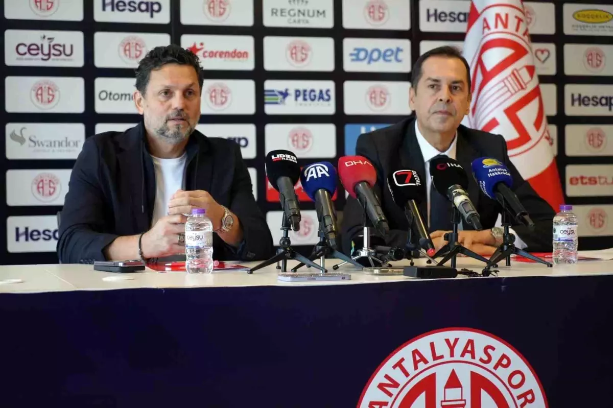 Antalyaspor, Erol Bulut ile 2 Yıllık Sözleşme İmzaladı