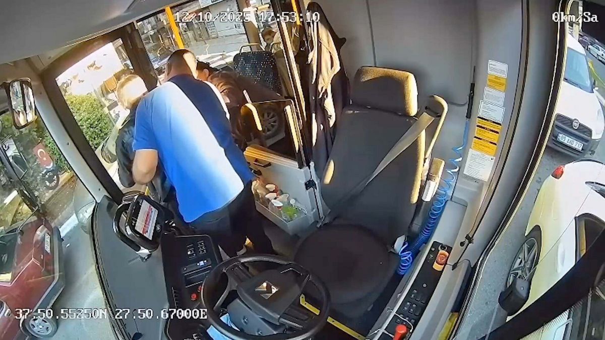 Otobüs Şoförü Heimlich Manevrası ile Yolcusunu Kurtardı