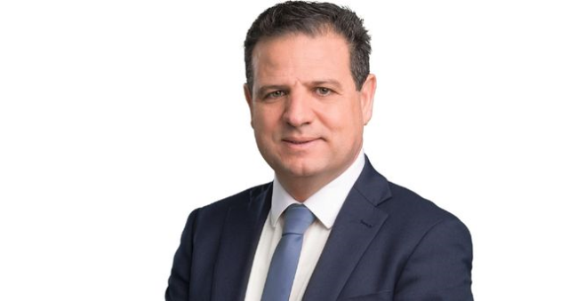 Ayman Odeh kimdir, kaç yaşında, nereli? Ayman Odeh siyasi kariyeri! Ayman Odeh kimdir, kaç yaşında, nereli? Ayman Odeh siyasi kariyeri!