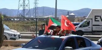 Balkan şampiyonu milli güreşçi İbrahim Bera Kıvrak, Kahramanmaraş'ta davul zurnayla karşılandı