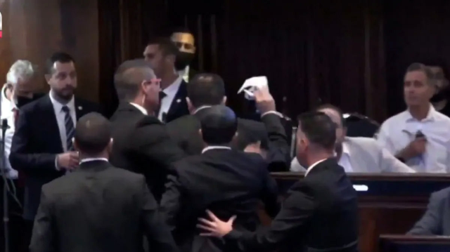 İsrail Meclisi'nde konuşan ABD Başkanı Trump'a protesto İsrail Meclisi'nde konuşan ABD Başkanı Trump'a protesto