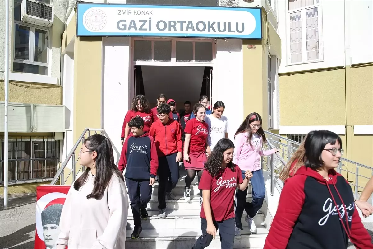 Okullarda Afet Tatbikatları Gerçekleştirildi