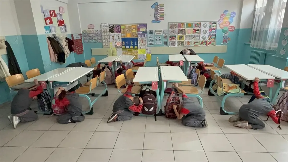 MEB’den Eş Zamanlı Afet Tatbikatları