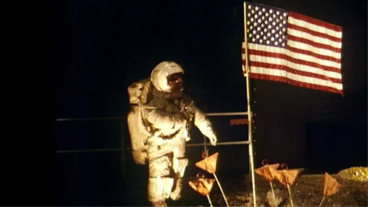 Komplo Teorileri ve İnsan Psikolojisi: Neden İnanıyoruz?