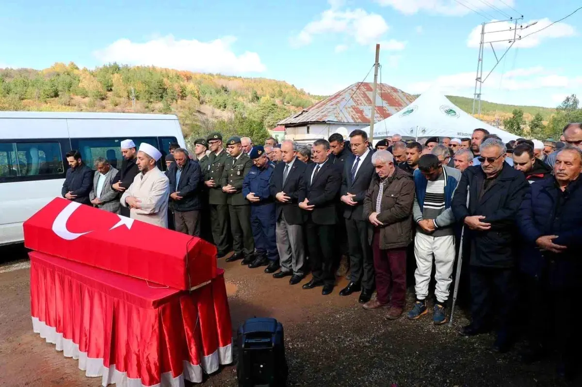 Kıbrıs Gazisi Cemal Şahin Son Yolculuğuna Uğurlandı