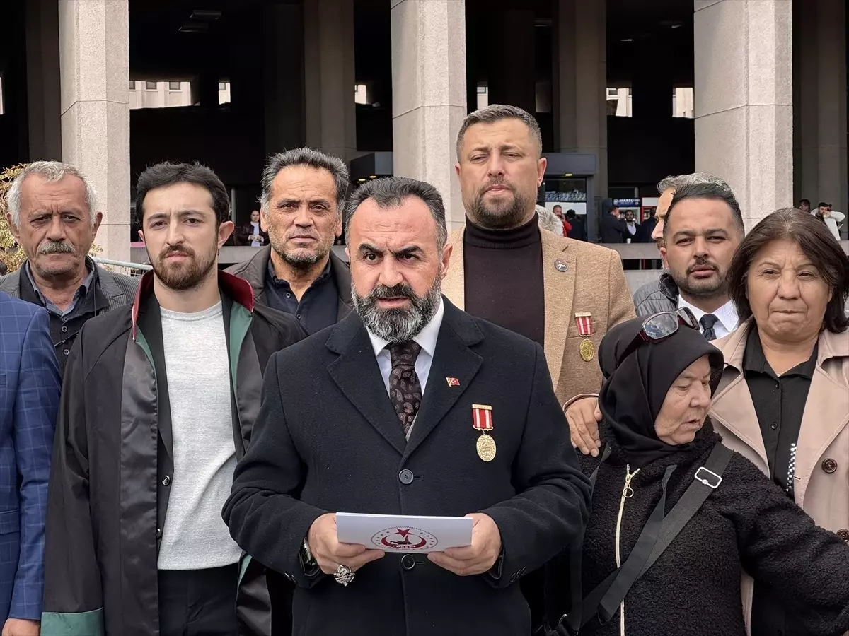 TBMM'de terör örgütü elebaşı Öcalan lehine slogan atılmasına ilişkin suç duyurusu