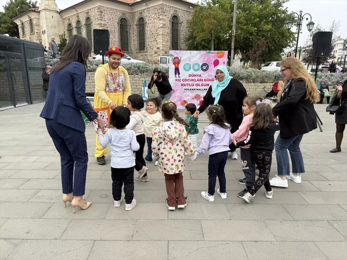 Tekirdağ'da Dünya Kız Çocukları Günü Etkinliği Düzenlendi