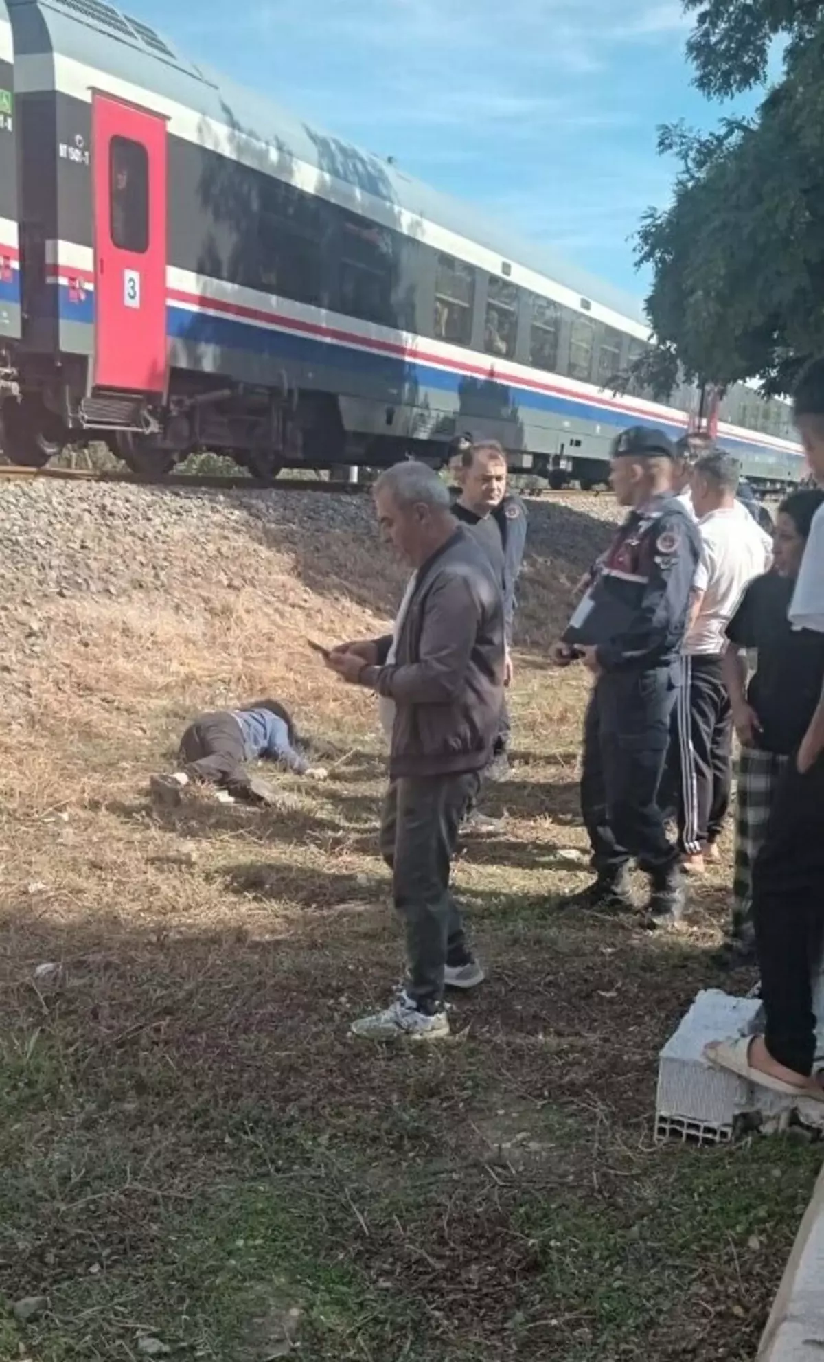 Torununu Kurtaran Büyükanne Ağır Yaralandı