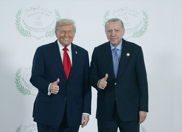 Why did the plane pass over? Erdoğan, who called Sisi, openly threatened him