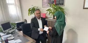 Hakkarili Öğrenci Sedef Keyfi'den Gazze'ye Destek