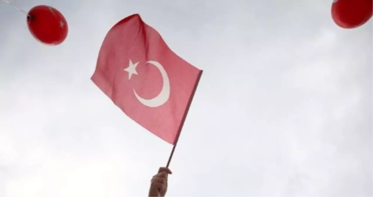 28 Ekim yarım gün tatil mi? 29 Ekim hangi güne denk geliyor, kaç gün tatil yapılacak?