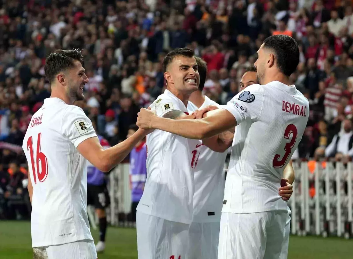 A Milli Takım, Kocaeli'de Tarihi Maçına Çıktı