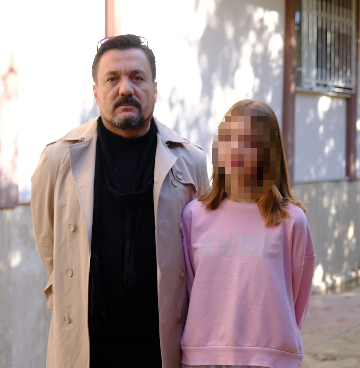 Konya'da Kız Öğrenciler Bıçakla Ev Kapısına Dayandı