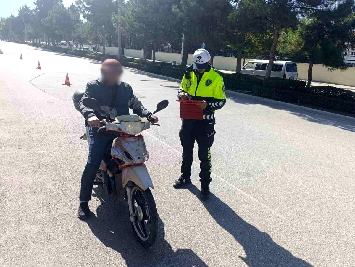 Burdur'da Motosiklet Denetimlerinde 67 Ceza Kesildi