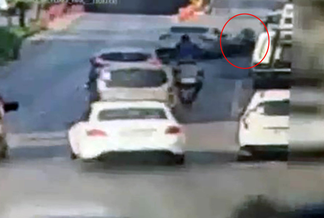 A murder-like incident! His wife couldn't bear to watch the footage