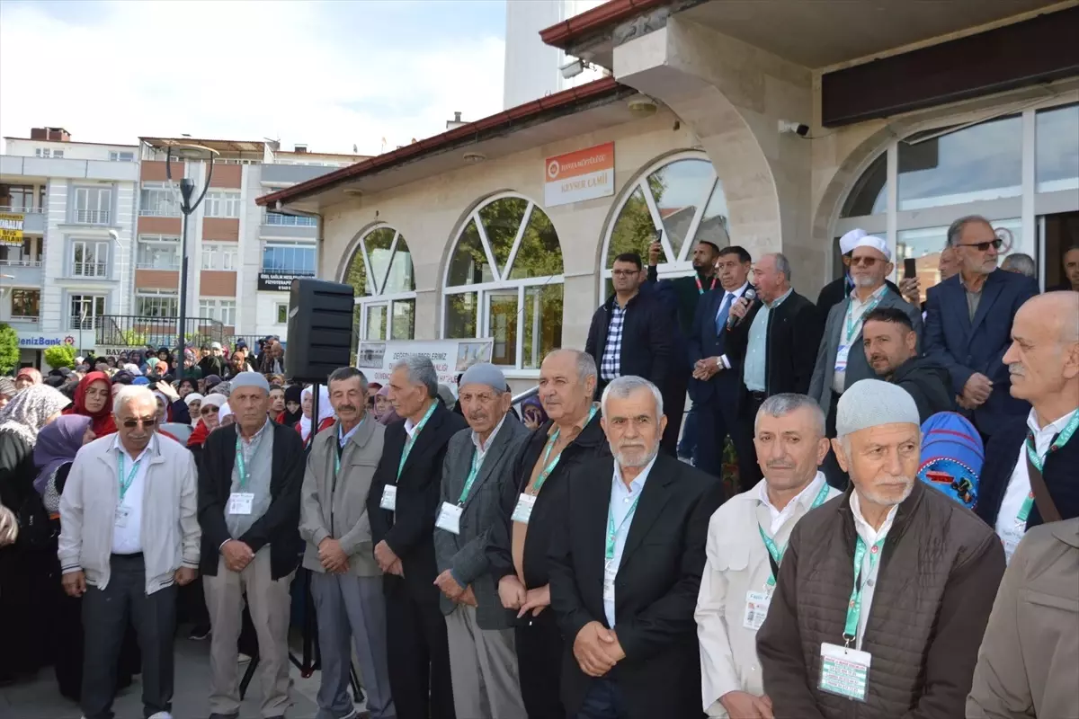 Havza'dan Umreye İlk Kafile Uğurlandı