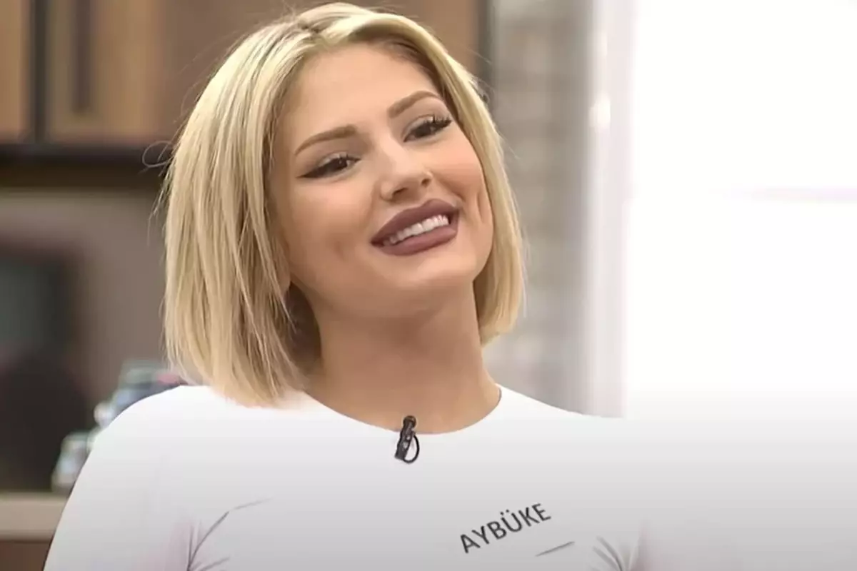 Kısmetse Olur'un yıldızı dolgularını eritti, görenler tanıyamıyor