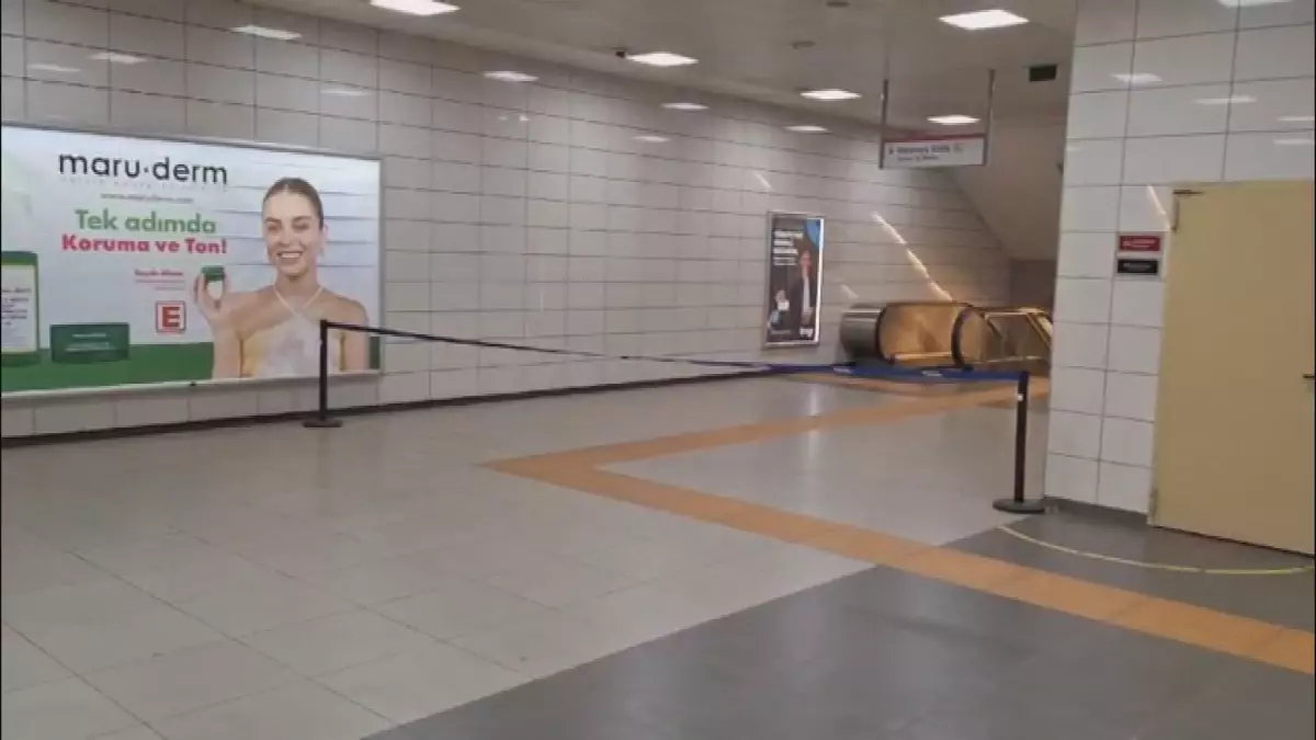 Kadıköy-Sabiha Gökçen Metro Hattı'nda İntihar Girişimi Nedeniyle Aksama