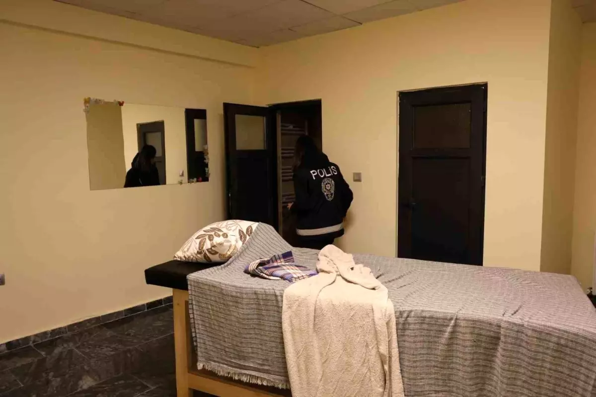 Nevşehir'de Fuhuş Operasyonu: 5 Gözaltı, 6 Kadın Kurtarıldı