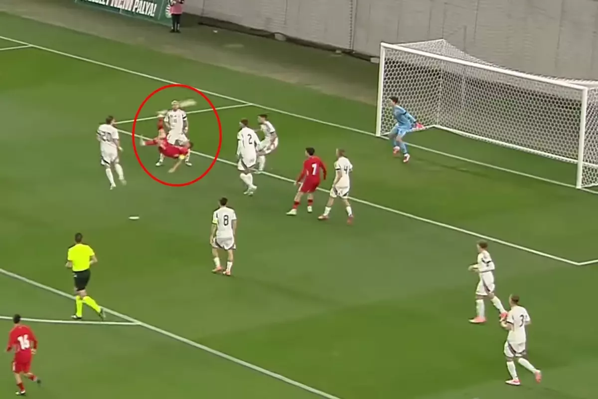 Semih Kılıçsoy&apos;dan muhteşem röveşata golü