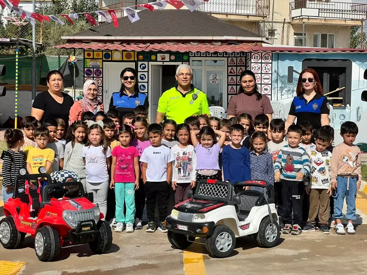 Silifke'de Anaokulu Öğrencilerine Trafik Eğitimi Verildi