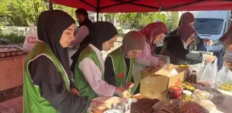 Artvin'de Filistin Yararına Hayır Çarşısı Kermesi Düzenlendi