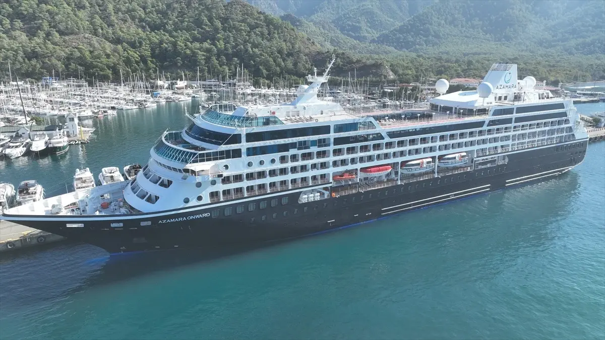 Malta Bayraklı Kruvaziyer Marmaris'e Geldi