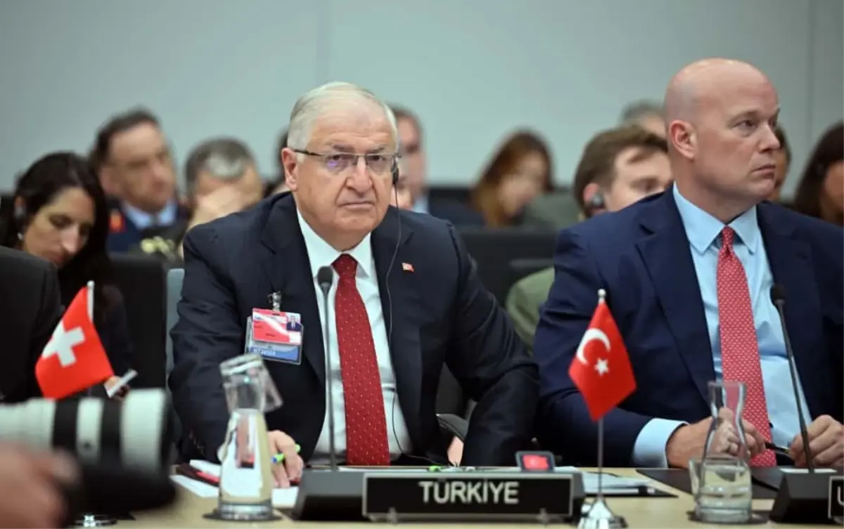 Milli Savunma Bakanı Yaşar Güler, Ukrayna Savunma Temas Grubu Toplantısı'na Katıldı