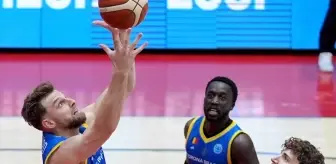 Aliağa Petkimspor, CSM Corona Brasov'u 85-74 Geçti