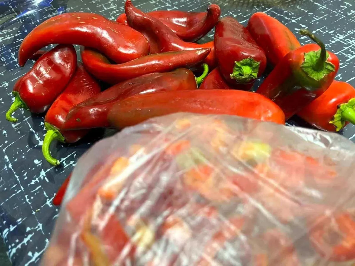 Bayburt'ta Kadınlar Kış Hazırlıklarına Başladı